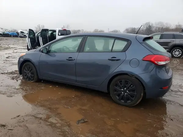 KNAFK5A87G5658284 2016 KIA FORTE - Image 2