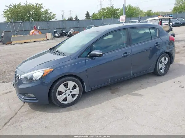 KNAFK5A87G5659502 2016 KIA FORTE - Image 2