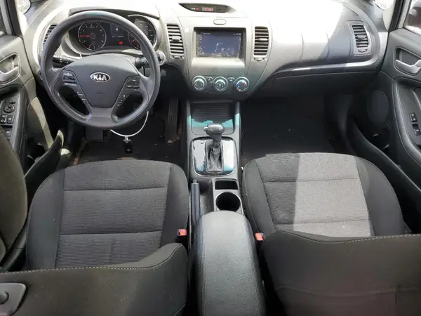 KNAFK5A87H5671442 2017 KIA FORTE - Image 8