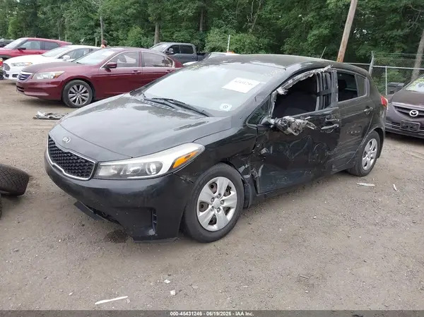 KNAFK5A87H5702432 2017 KIA FORTE - Image 2
