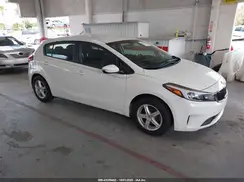 KNAFK5A87H5702821 2017 KIA FORTE