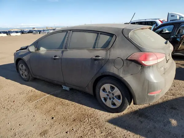 KNAFK5A87H5714984 2017 KIA FORTE - Image 2