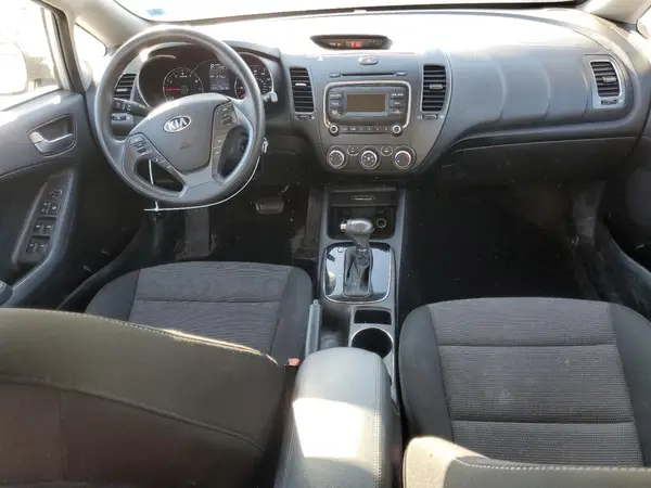 KNAFK5A87H5725452 2017 KIA FORTE - Image 8