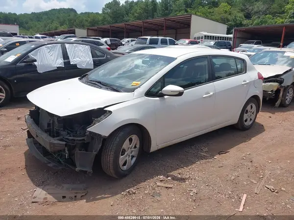 KNAFK5A87H5725564 2017 KIA FORTE - Image 2