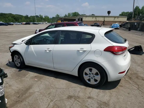 KNAFK5A87J5774107 2018 KIA FORTE - Image 2