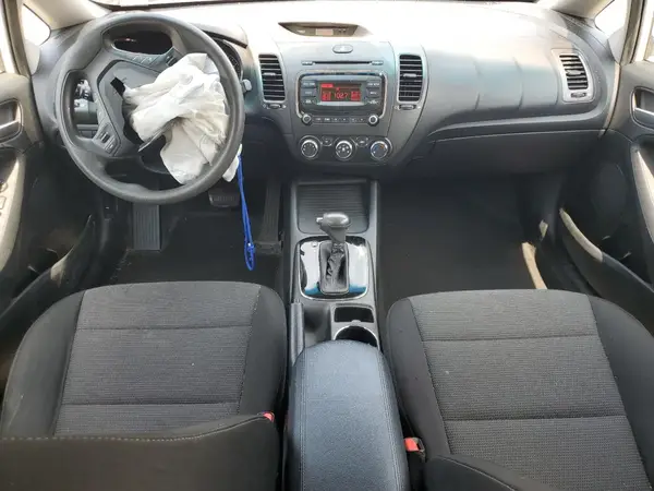 KNAFK5A87J5774107 2018 KIA FORTE - Image 8