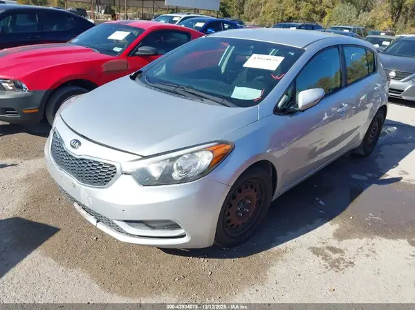 KNAFK5A88G5527056 2016 KIA FORTE - Image 2