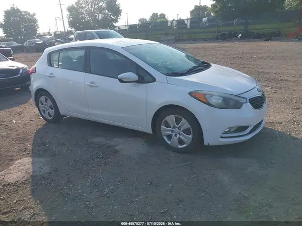 KNAFK5A88G5572756 2016 KIA FORTE - Image 1