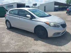 KNAFK5A88G5575611 2016 KIA FORTE