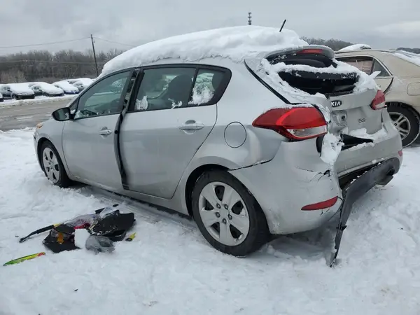 KNAFK5A88G5587919 2016 KIA FORTE - Image 2