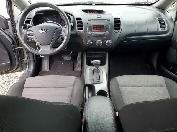 KNAFK5A88G5603262 2016 KIA FORTE - Image 8