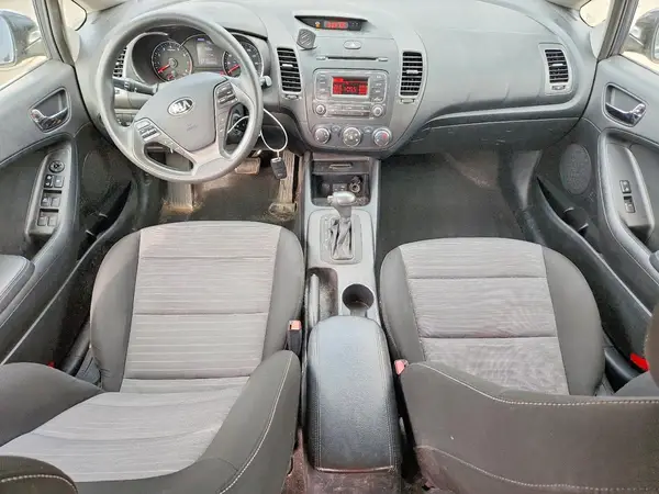 KNAFK5A88G5606100 2016 KIA FORTE - Image 8