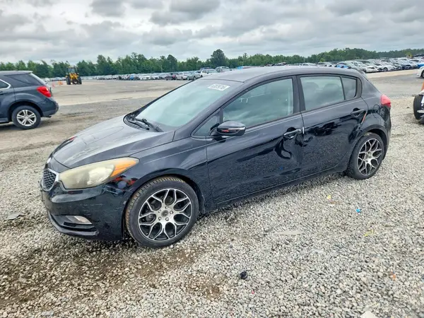 KNAFK5A88G5606775 2016 KIA FORTE - Image 1