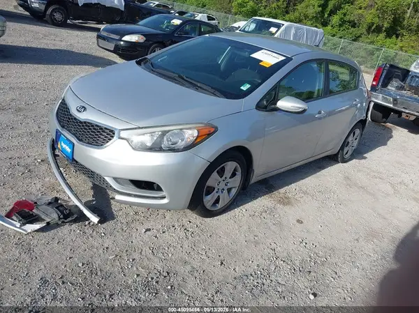 KNAFK5A88G5623804 2016 KIA FORTE - Image 2
