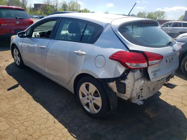 KNAFK5A88G5635967 2016 KIA FORTE - Image 2