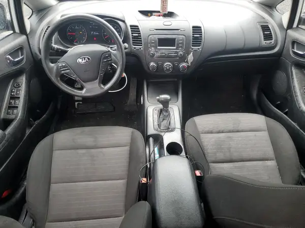 KNAFK5A88G5648475 2016 KIA FORTE - Image 8
