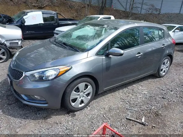KNAFK5A88G5652932 2016 KIA FORTE - Image 2