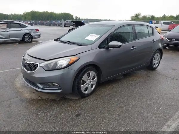 KNAFK5A88G5654602 2016 KIA FORTE - Image 2