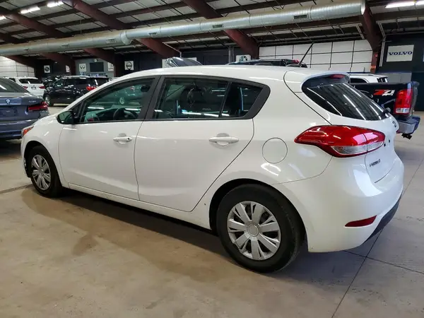 KNAFK5A88H5671014 2017 KIA FORTE - Image 2