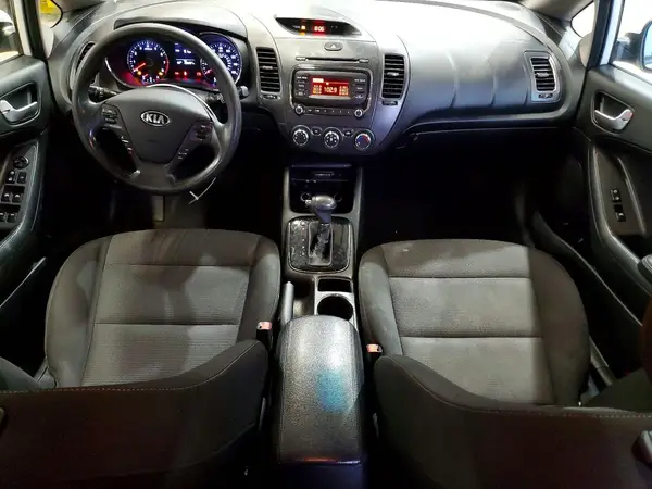 KNAFK5A88H5671014 2017 KIA FORTE - Image 8