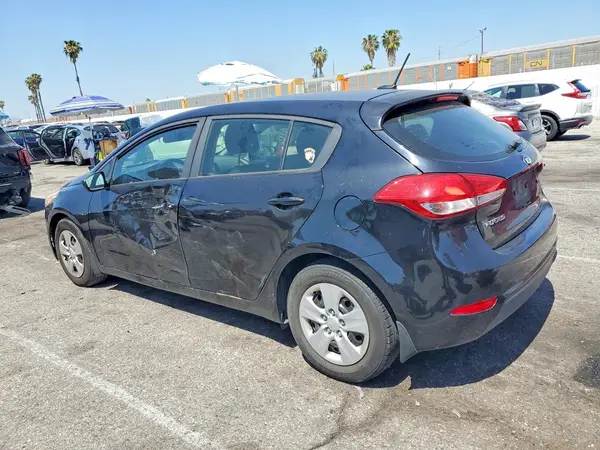 KNAFK5A88H5678528 2017 KIA FORTE - Image 2