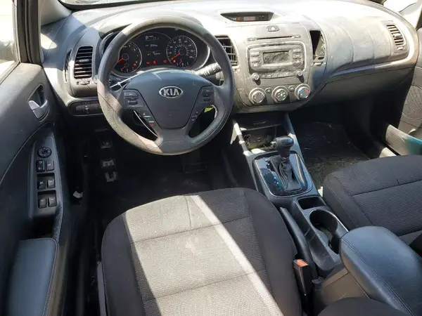KNAFK5A88H5678528 2017 KIA FORTE - Image 8