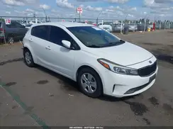 KNAFK5A88H5678562 2017 KIA FORTE