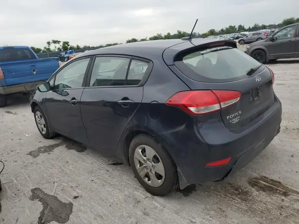 KNAFK5A88H5680814 2017 KIA FORTE - Image 2