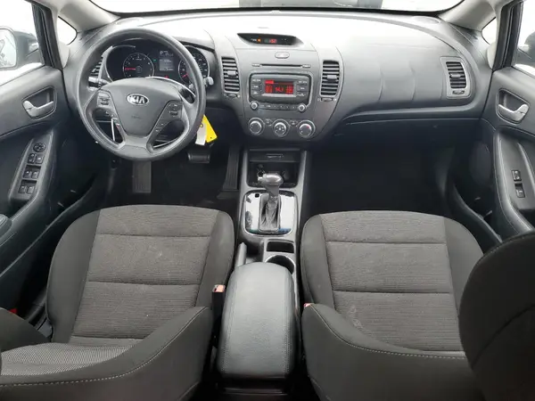 KNAFK5A88H5680814 2017 KIA FORTE - Image 8