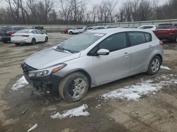 KNAFK5A88H5682630 2017 KIA FORTE - Image 1