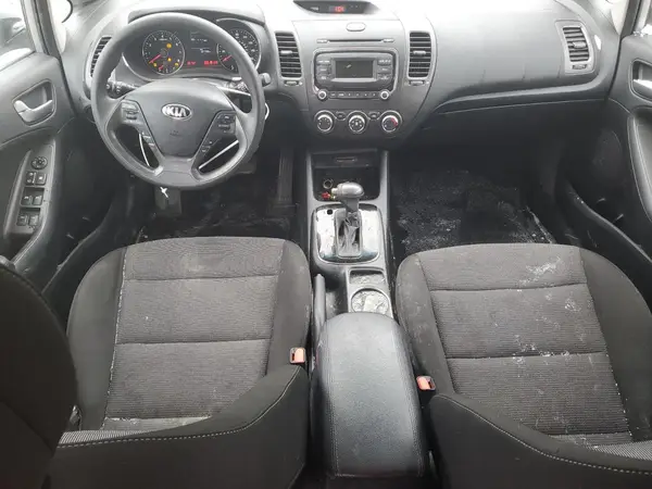 KNAFK5A88H5682630 2017 KIA FORTE - Image 8