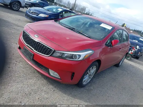 KNAFK5A88H5685799 2017 KIA FORTE - Image 2