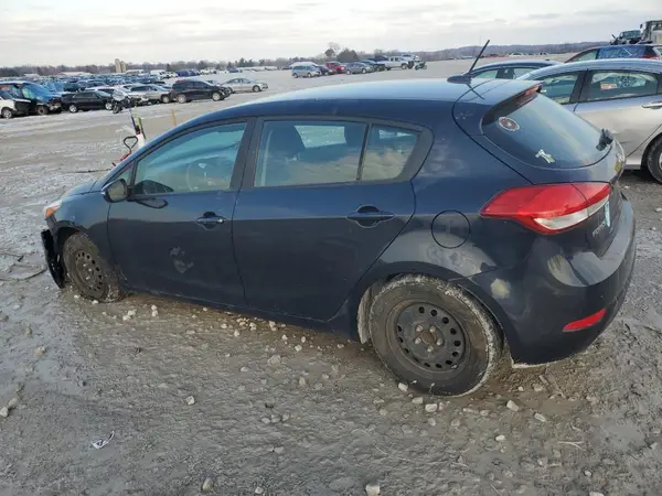 KNAFK5A88H5708854 2017 KIA FORTE - Image 2