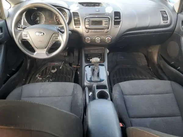 KNAFK5A88H5708854 2017 KIA FORTE - Image 8
