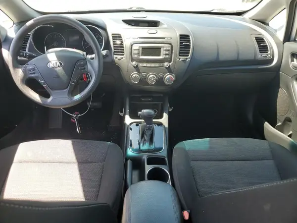 KNAFK5A88H5718784 2017 KIA FORTE - Image 8