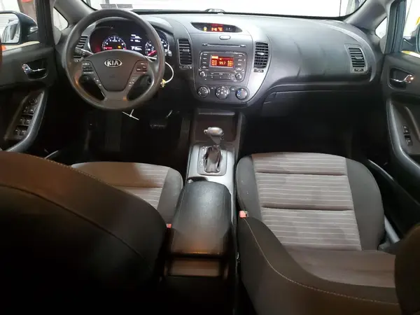 KNAFK5A89G5548692 2016 KIA FORTE - Image 8
