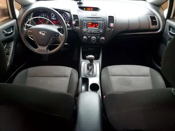 KNAFK5A89G5583622 2016 KIA FORTE - Image 8