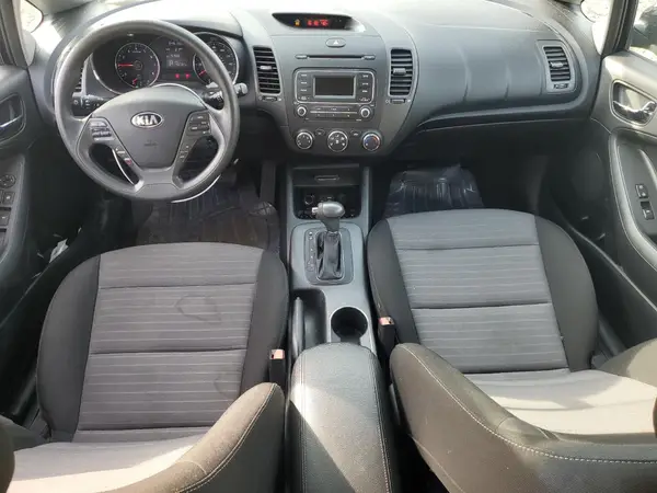 KNAFK5A89G5583801 2016 KIA FORTE - Image 8