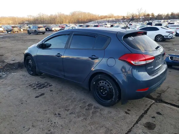 KNAFK5A89G5583880 2016 KIA FORTE - Image 2