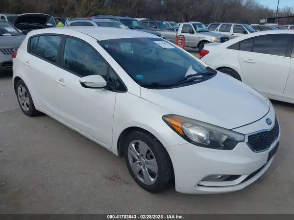 KNAFK5A89G5584902 2016 KIA FORTE - Image 1