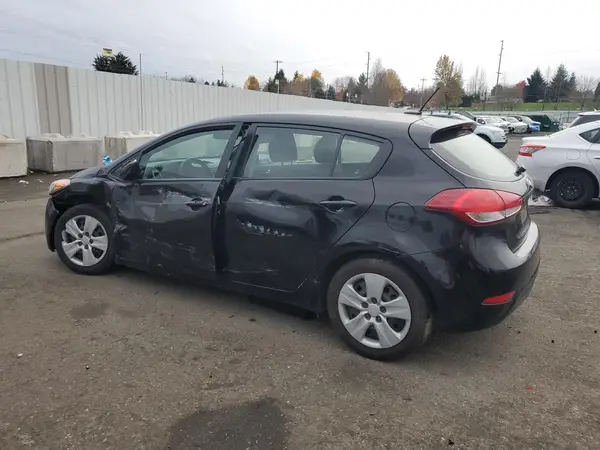 KNAFK5A89G5600726 2016 KIA FORTE - Image 2