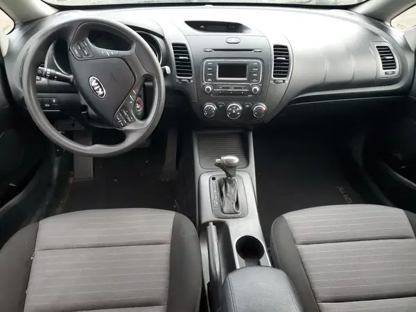 KNAFK5A89G5600726 2016 KIA FORTE - Image 8