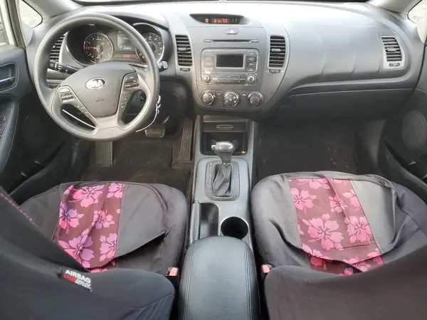 KNAFK5A89G5604064 2016 KIA FORTE - Image 8