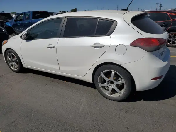 KNAFK5A89G5604680 2016 KIA FORTE - Image 2