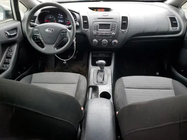 KNAFK5A89G5606381 2016 KIA FORTE - Image 8