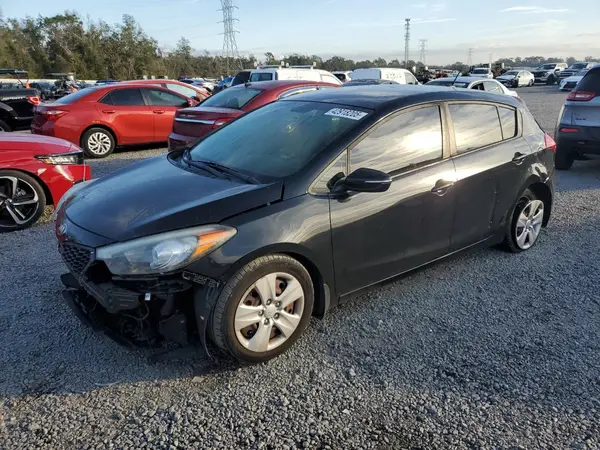 KNAFK5A89G5607773 2016 KIA FORTE - Image 1