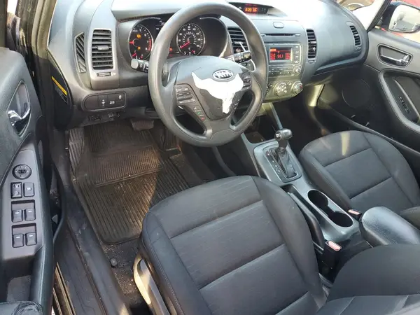 KNAFK5A89G5607773 2016 KIA FORTE - Image 8