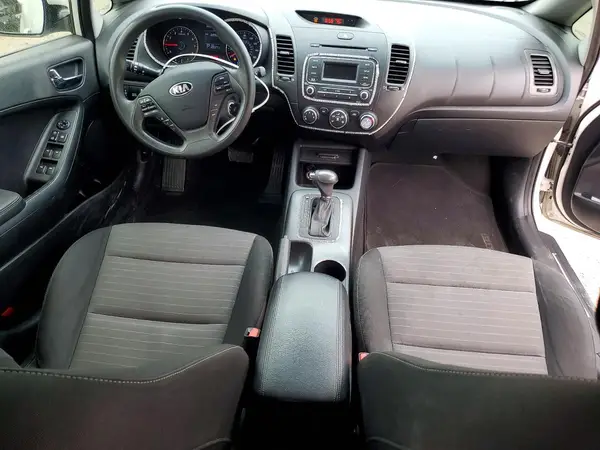 KNAFK5A89G5630793 2016 KIA FORTE - Image 8