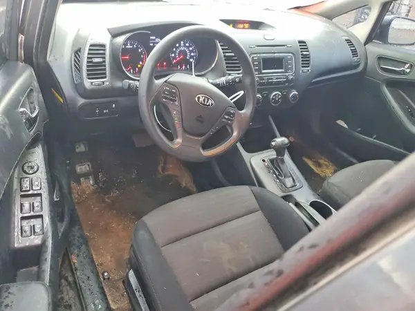 KNAFK5A89G5644029 2016 KIA FORTE - Image 8