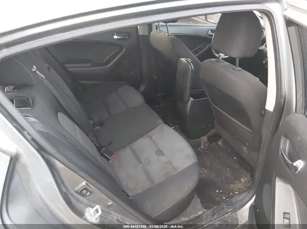 KNAFK5A89G5650624 2016 KIA FORTE - Image 8